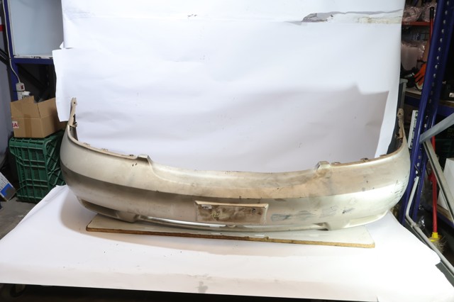 Pára-choque dianteiro para KIA Carnival UP