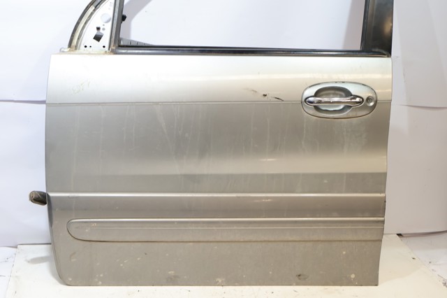  KIA Carnival II (2001-2005)