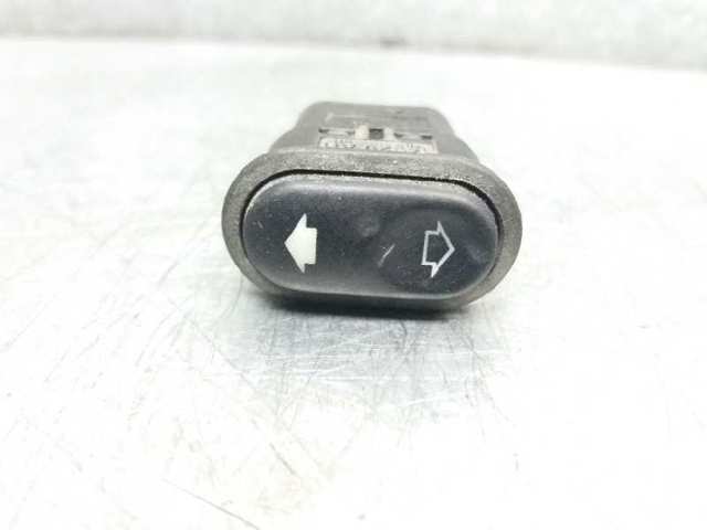 1027749 Ford