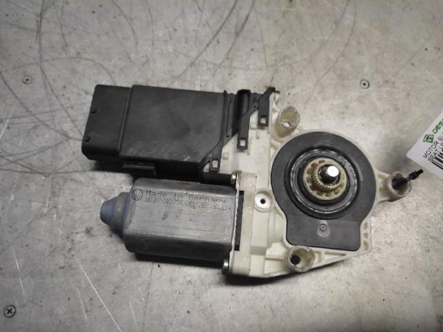 Motor de acionamento de vidro da porta dianteira esquerda 105404301 VAG