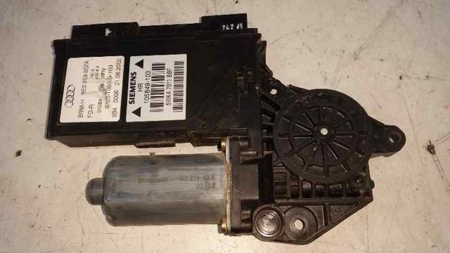 Motor de acionamento de vidro da porta traseira direita 105849103 VAG