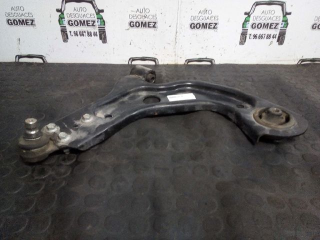 Braço oscilante inferior esquerdo de suspensão dianteira 1063255 FORD
