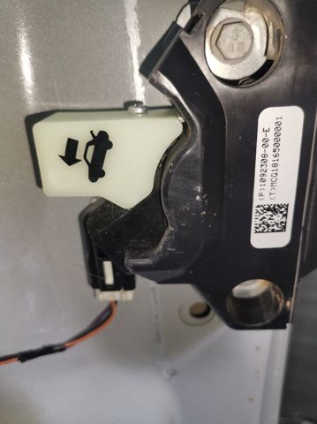 Fecho de tampa de porta-malas (de 3ª/5ª porta traseira) para Tesla Model 3 5YJ3