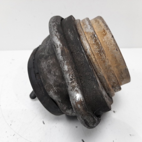 Coxim (suporte) esquerdo/direito de motor 1096996 BMW