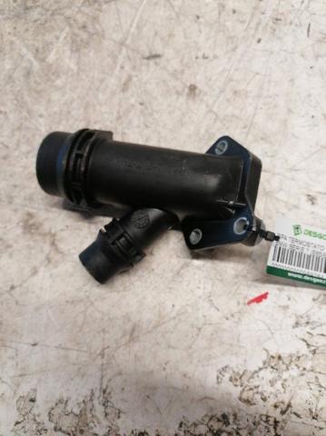 Flange do sistema de esfriamento (união em T) 11122247744 BMW