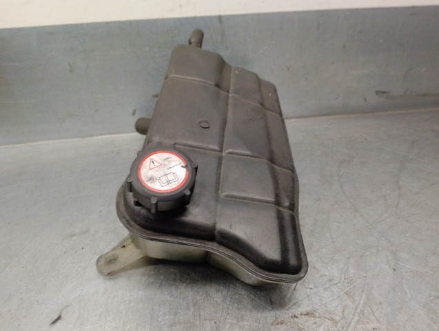 1117892 Ford
