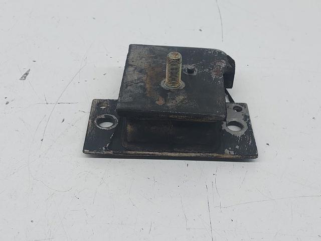 Coxim (suporte) esquerdo/direito de motor 11220C6001 NISSAN