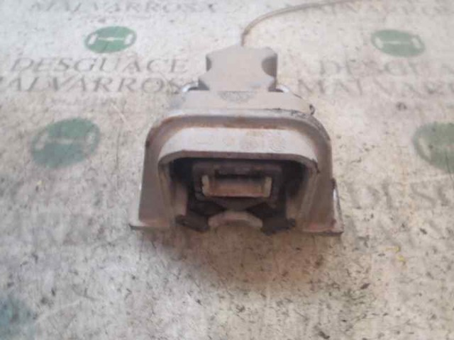 Coxim (suporte) direito de motor 112325742R RENAULT