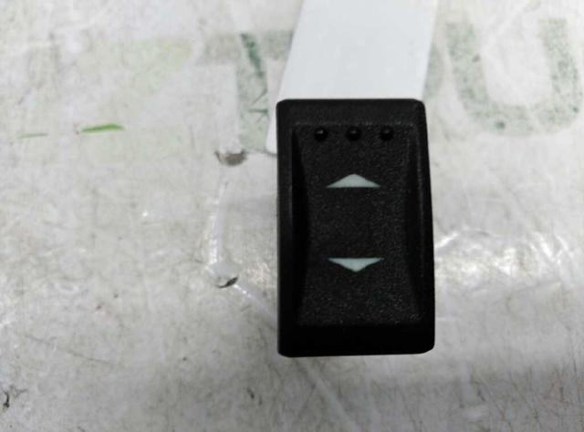 Botão dianteiro direito de ativação de motor de acionamento de vidro 1123793 FORD