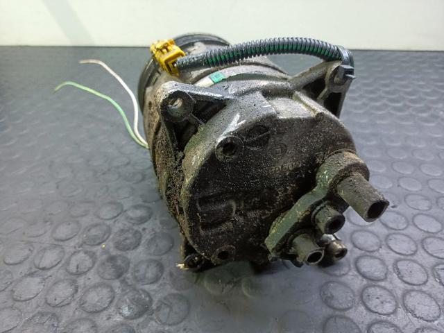 Compressor de aparelho de ar condicionado 1135512 PEUGEOT