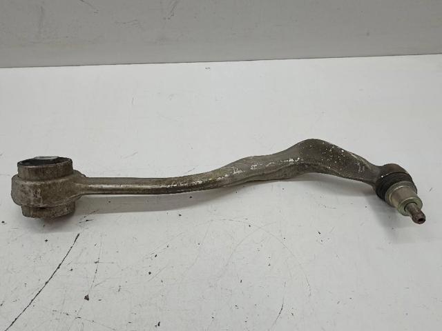 Braço oscilante superior direito de suspensão dianteira 1141718 BMW