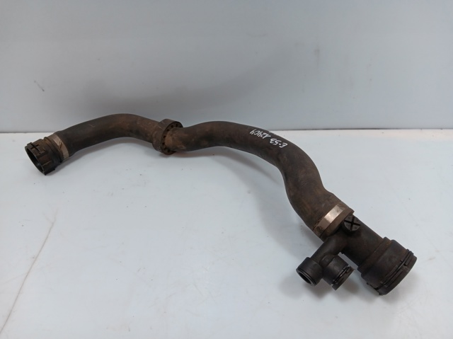 Mangueira (cano derivado) do radiador de esfriamento superior 11537788276 BMW