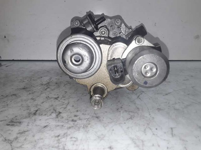 Bomba a vácuo 11667575325 BMW