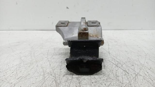 Coxim (suporte) traseiro de motor 1171085C00 SUZUKI