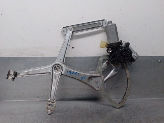 Motor de acionamento de vidro da porta dianteira esquerda 119152XXX MERCEDES