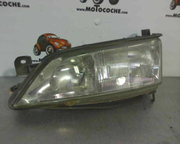 Luz esquerda 1216011 OPEL
