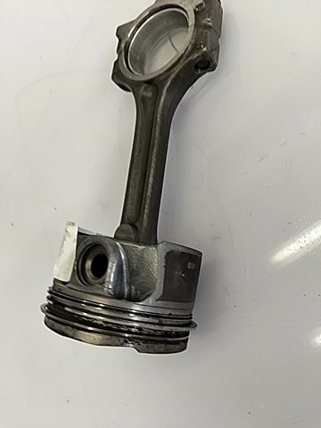121607038R Renault (RVI)