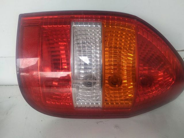 Lanterna traseira direita 1222177 OPEL