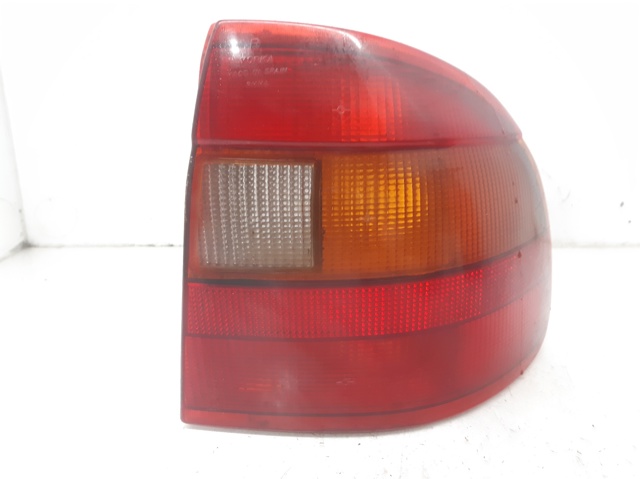 Lanterna traseira direita 1223978 OPEL