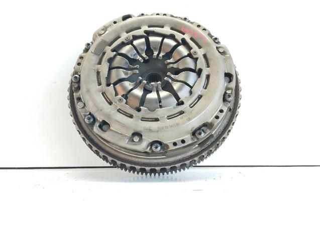 Volante de motor 123100461R RENAULT