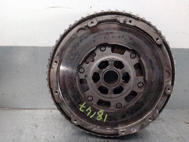 Volante de motor 123104345R NISSAN