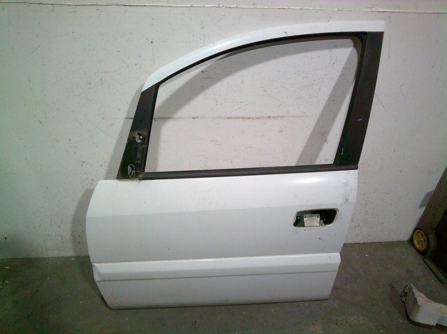 Porta dianteira esquerda 124019 OPEL