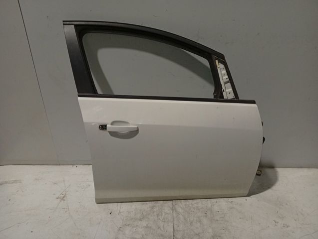 Porta dianteira direita 124248 OPEL