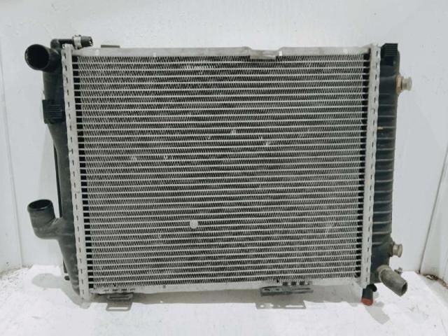 Radiador de esfriamento de motor 1245001503 MERCEDES