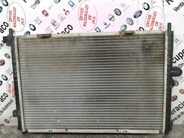 Radiador de esfriamento de motor 1300103 OPEL