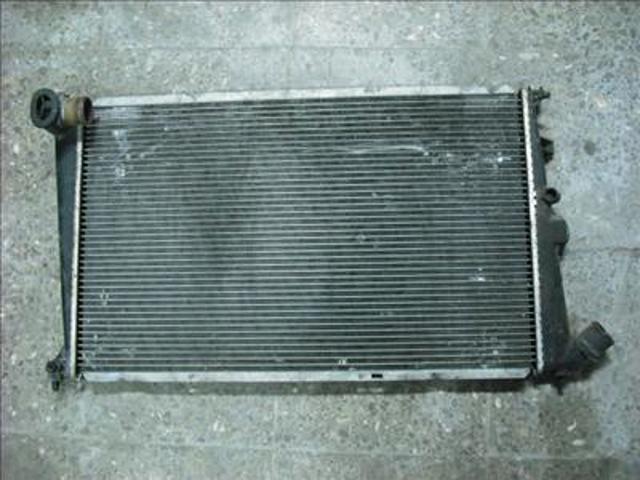 Radiador de esfriamento de motor 1301GH PEUGEOT