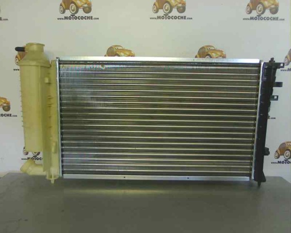 Radiador de esfriamento de motor 1301K2 PEUGEOT