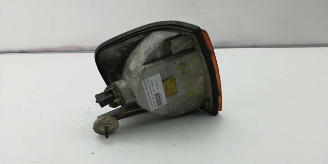 Pisca-pisca direito 1305233051 MERCEDES