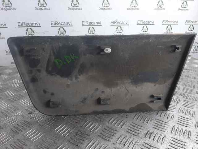Moldura da porta dianteira direita 1305776070 FIAT