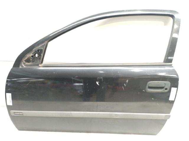 Porta dianteira esquerda 13116449 OPEL