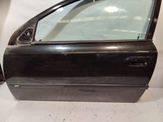 Porta dianteira esquerda 13116449 OPEL