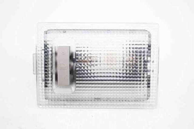 Quebra-luz de iluminação de salão (de cabina) 13126729 GM