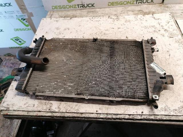 Radiador de esfriamento de motor 13128925 OPEL