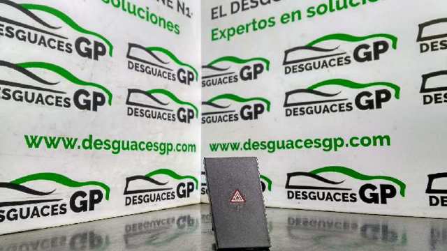 Botão de ativação do sinal de emergência 13138255 OPEL