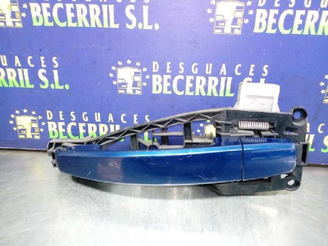 Maçaneta externa da porta dianteira 13142770 OPEL