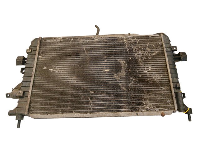 Radiador de esfriamento de motor 13145211 OPEL