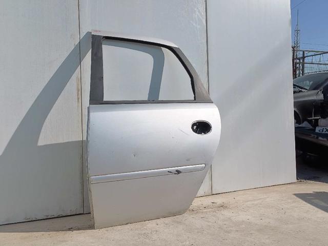 Porta traseira esquerda 13149681 OPEL