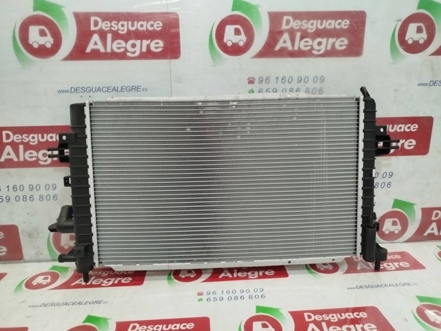 Radiador de esfriamento de motor 13184736 OPEL