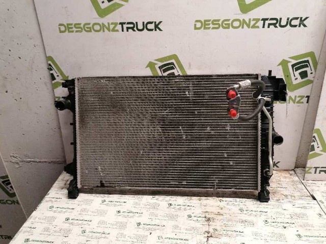 Radiador de esfriamento de motor 13200486 GM