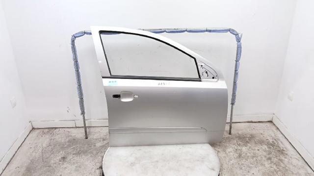 Porta dianteira direita 13208422 OPEL