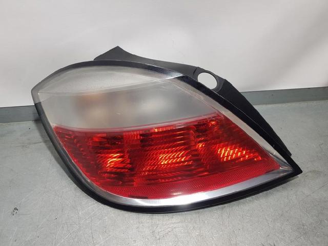 Lanterna traseira esquerda 13222324 OPEL