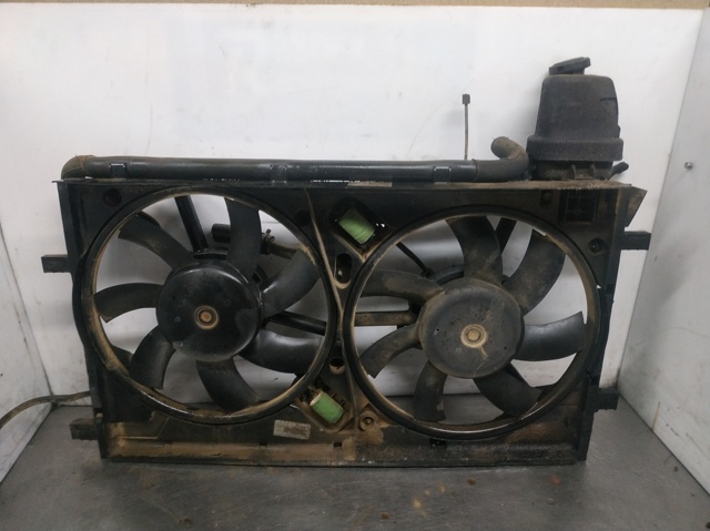 Difusor do radiador de esfriamento, montado com motor e roda de aletas 13223018 OPEL