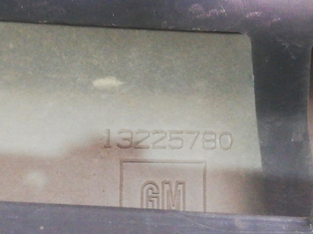 Grelha do radiador 13225780 OPEL