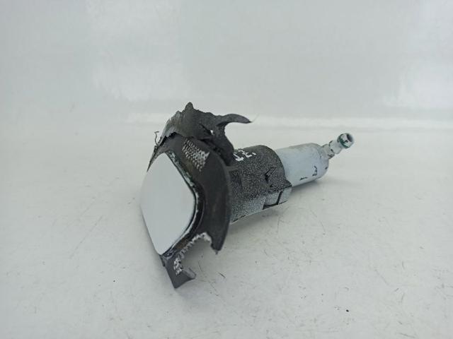 Suporte do injetor de fluido para lavador das luzes (cilindro de elevação) 13227348 OPEL