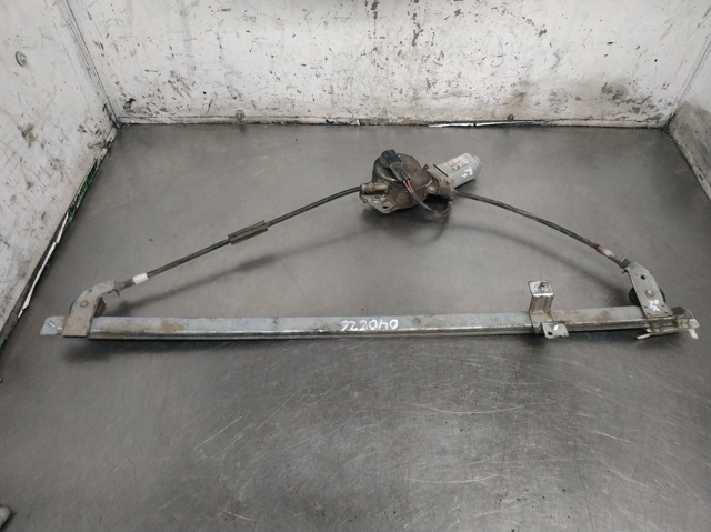 Mecanismo de acionamento de vidro da porta dianteira direita 1322757080 PEUGEOT