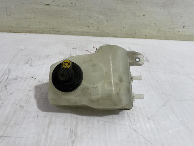 Tanque de cilindro mestre do freio (de fluido de freio) 13231140120 TOYOTA